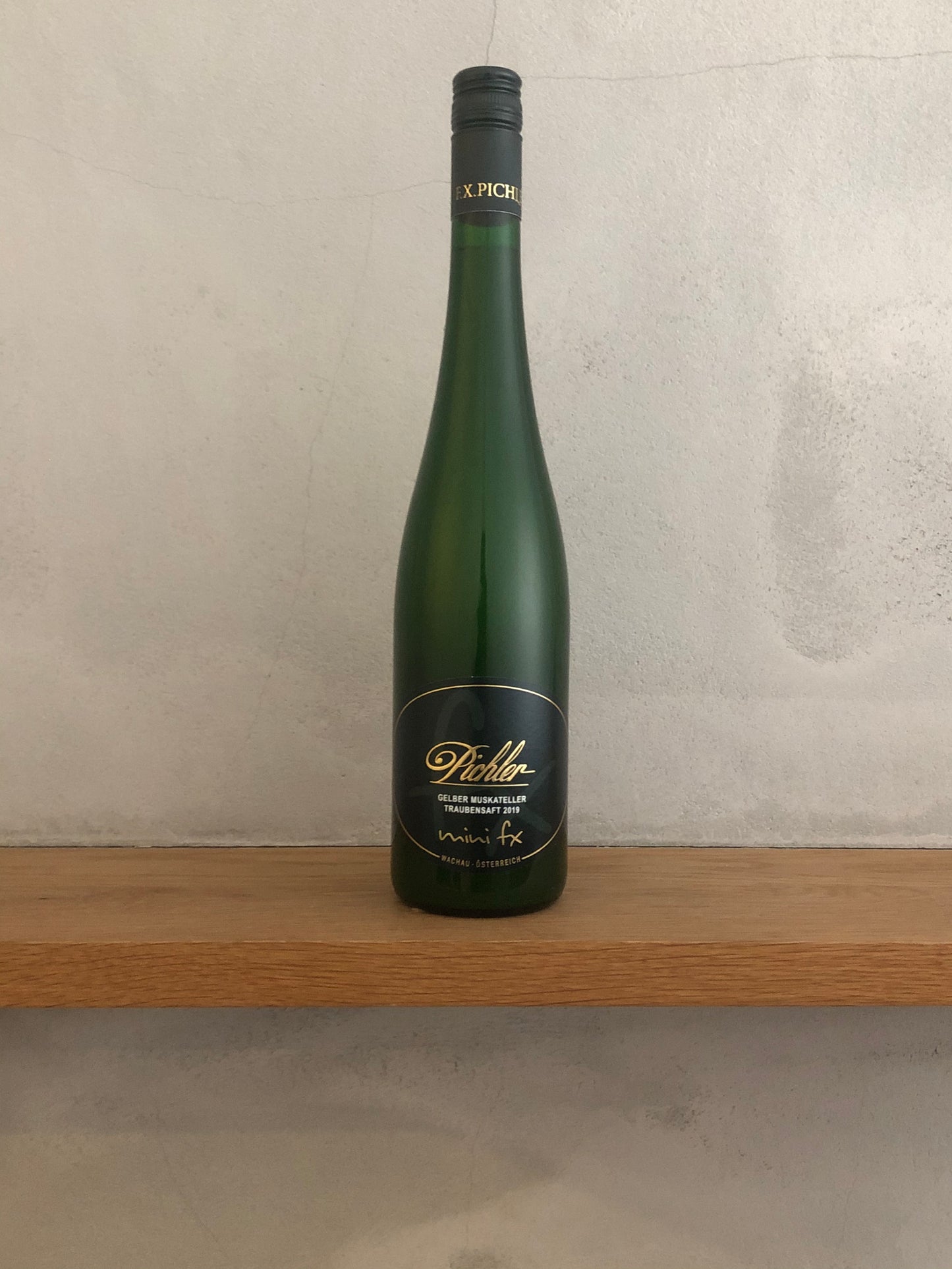 ○ゲルバームスカテーラー トラウベンサフト 2019 / F.X.ピヒラー