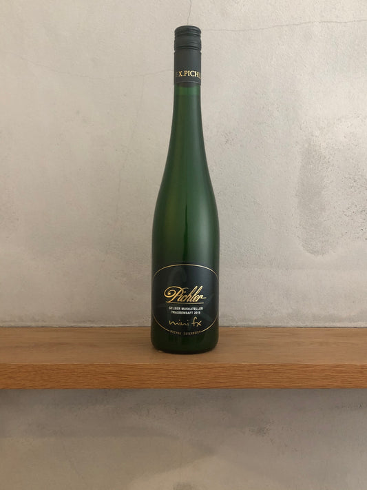 ○ゲルバームスカテーラー トラウベンサフト 2019 / F.X.ピヒラー