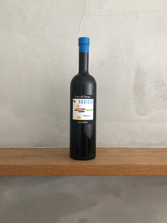 〇オスラーヴィエ フォーリ・ダル・テンポ 2003 / ラディコン