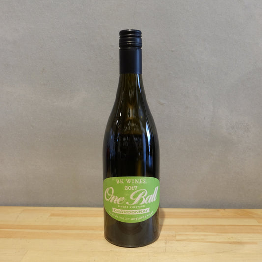 〇ワン ボール シャルドネ 2017 / BKワインズ
