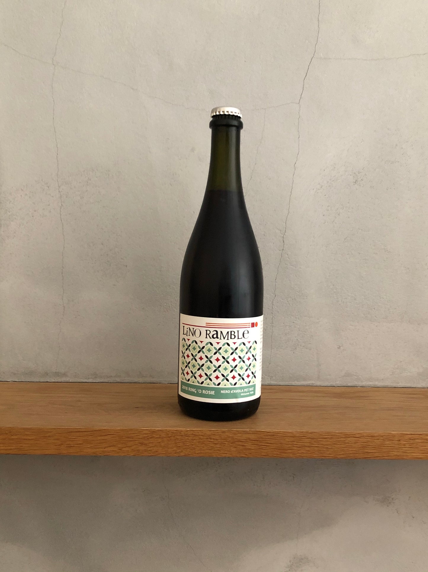〇リング・オ・ロージー ネロ・ダーヴォラ ペティアン・ナチュレル 2018 / ライノ・ランブル